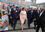 Minister rolnictwa i rozwoju wsi na targach Agrotech. #6