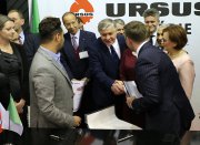 Minister rolnictwa i rozwoju wsi na targach Agrotech. #17