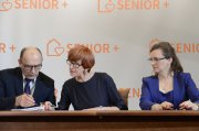 Podpisanie umów "Senior+" (fot. Ministerstwo Rodziny, Pracy i Polityki Społecznej) #1